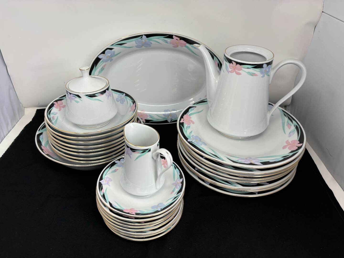 Tienshan Isabella Fine China 30pc 8-Person Set