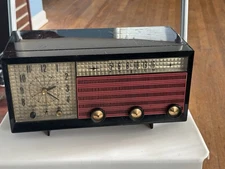 Philco Clock Radio, Model 748-124Clock Works , Radio Does Not , ( Parts Radio)