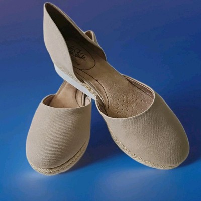 Life Stride Women's 9.5 M Canvas Tan Cutout Wedge Cairo Taupe Shoe Holiday Party