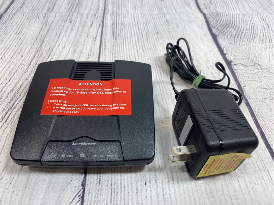 Siemens SPEEDSTREAM 4100 Ethernet DSL Modem 060-D141-A12 - Image 2 of 4