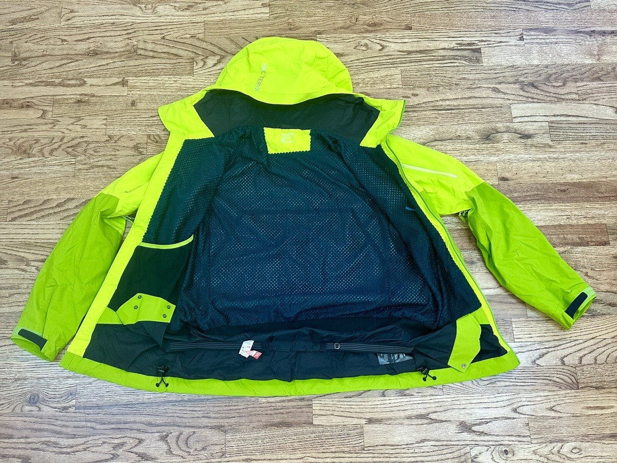Arc'teryx Rush IS Gore-Tex Pro Shell Jacket- Men's Small