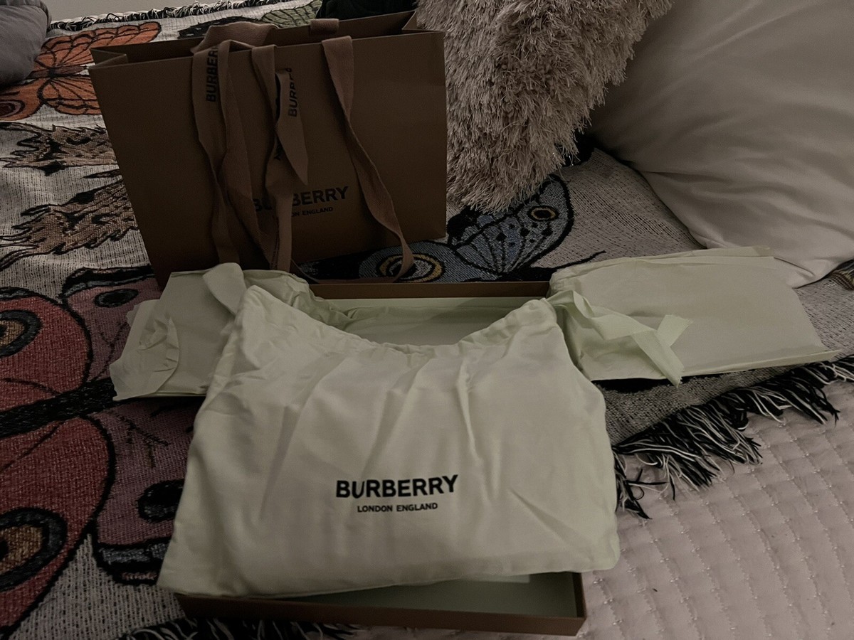 ショルダーバッグ・ポシェット BURBERRY LOLA WALLET WITH STRAP Burberry Lola leather shoulder bag Burberry
