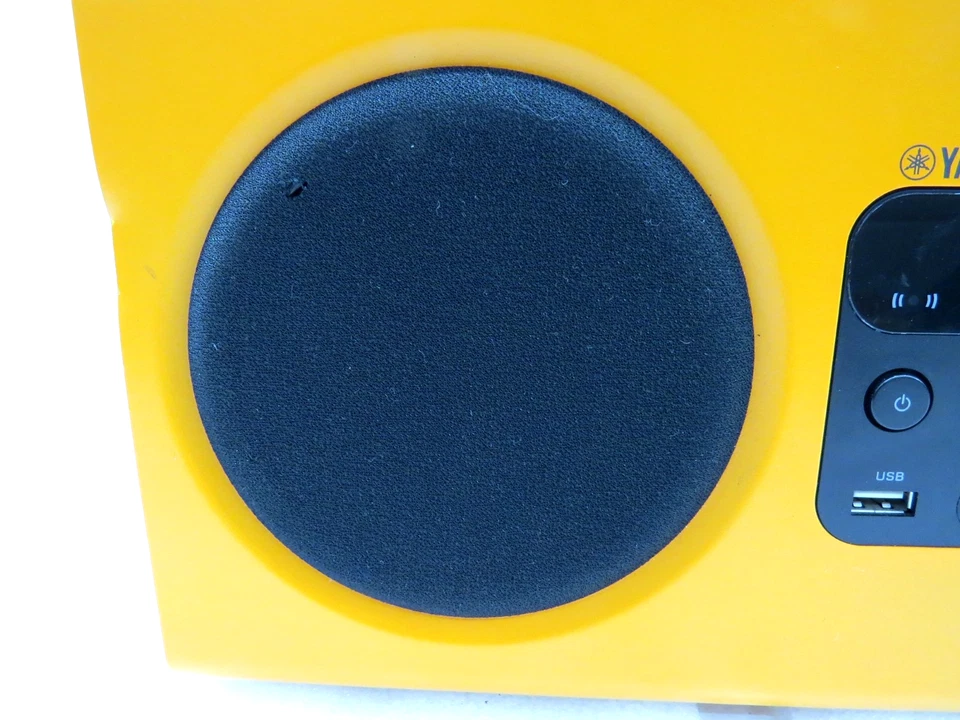 Yamaha TSX-112 Desktop Audio System AM/FM, AUX, USB, CD, 30 Pin Ipod Parts - Image 3 of 4