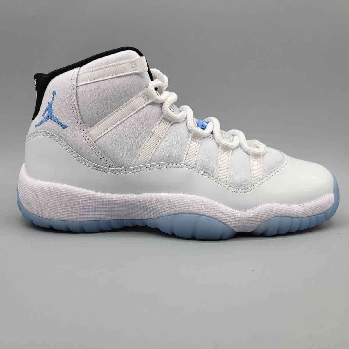 Nike Air Jordan 11 Retro GS White Blue Legend Blue Sneakers Youth 6.5Y Women 8 Air Jordan 11 Retro Low Legend Blue 6Y White Black Blue GS  main image 4