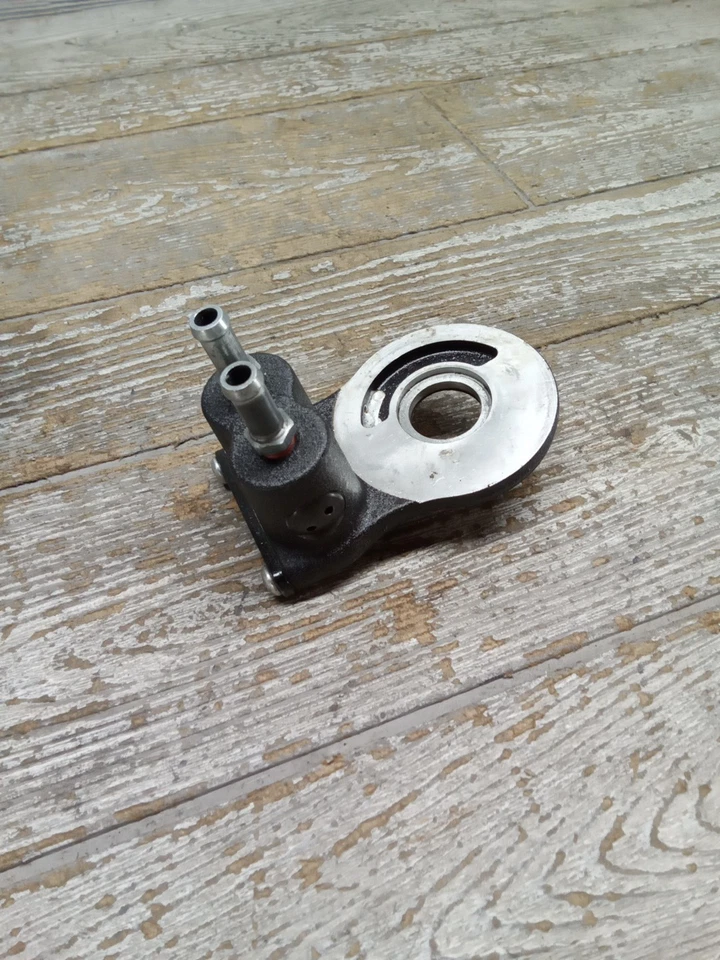 Harley Davidson Electra Glide 2012 motor enfriador de aceite adaptador montaje arruga negro Foto 3 de 4