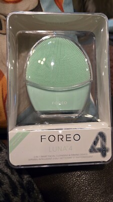 Foreo Luna 4 Cleansing Brush - For Combination Skin. Brand New with Sealed Box.