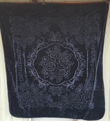 ROSE FLOWER ROSES FLOWERS CUT DESIGN QUEEN SIZE BLANKET BLACK