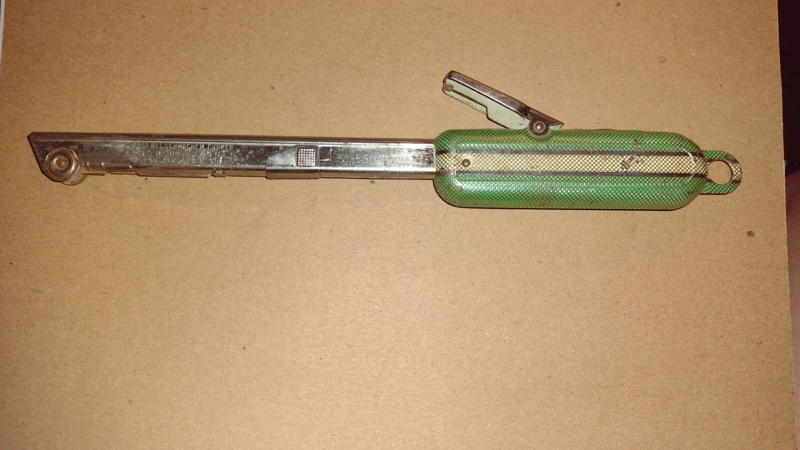 Briquet étincelle - IMCO Flint Striker Autriche métal Bleu Briquet étincelle - IMCO Flint Striker Autriche métal Bleu