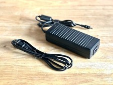 AC Adapter / Laptop Power Supply