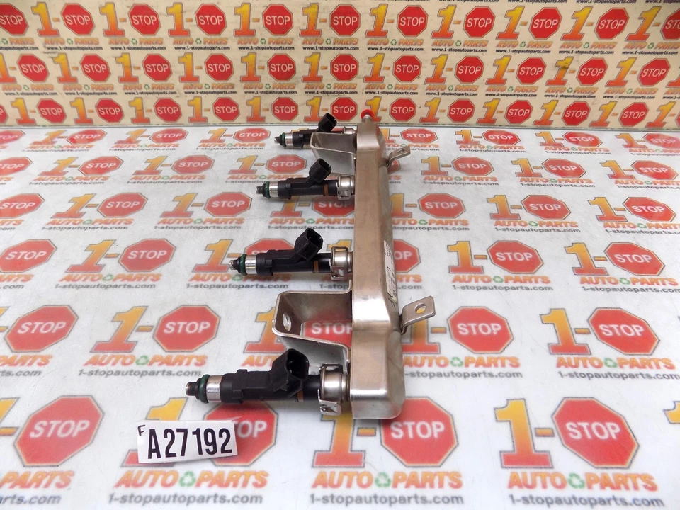 Ford Transit Connect 2014-2021 carril de combustible con juego de inyectores 9E5Z-9F593-A OEM Foto 4 de 4