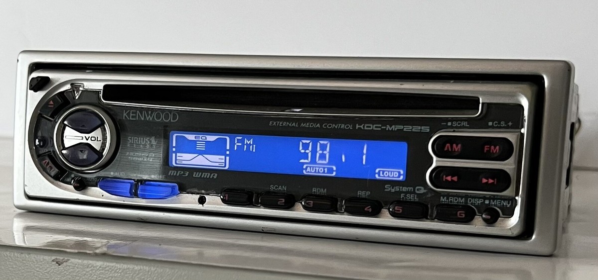 Kenwood KDC-mp225 complete car stereo cd player. Sirius External