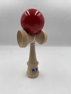 Kendama, hergestellt in Yamagata, Japan
