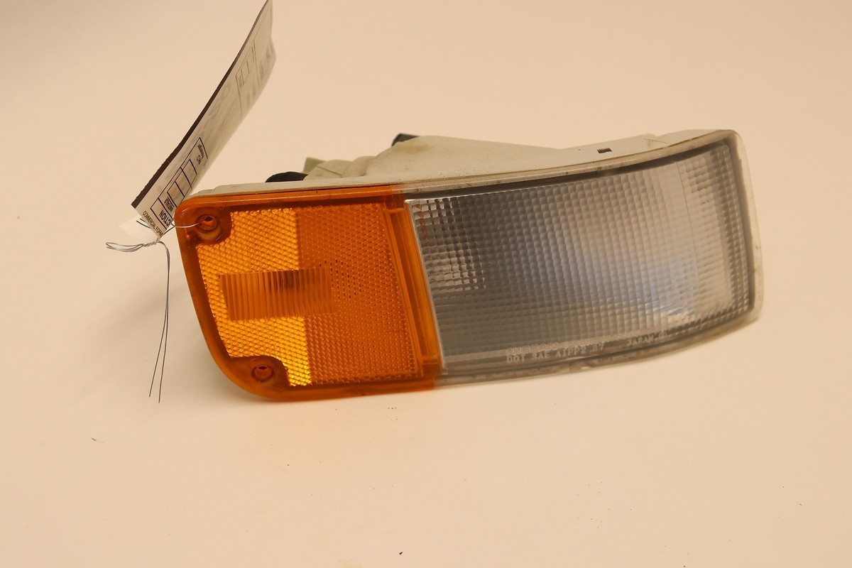 1992-1996 NISSAN 300ZX FRONT RIGHT PASSENGER SIDE CORNER TURN