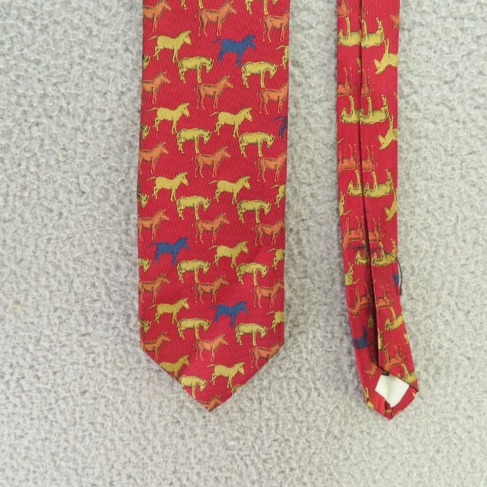 Corbata de cuello Ben plateada para hombre seda inglesa roja amarilla caballos 3,25" 58" hecha a mano Reino Unido Foto 2 de 4