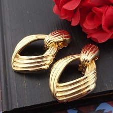Vintage Oversized Ribbed Hoop Dangle Gold Tone Clip Earrings