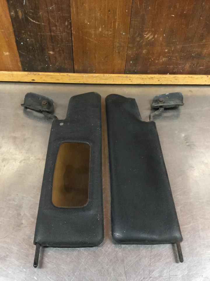 Triumph TR6 • Juego de parasol original, negro. Para piezas. KT1676 Foto 2 de 4