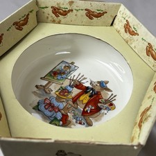 NOS Vintage Royal Doulton Bunnykins England Baby Set Plate  Two Handled Mug