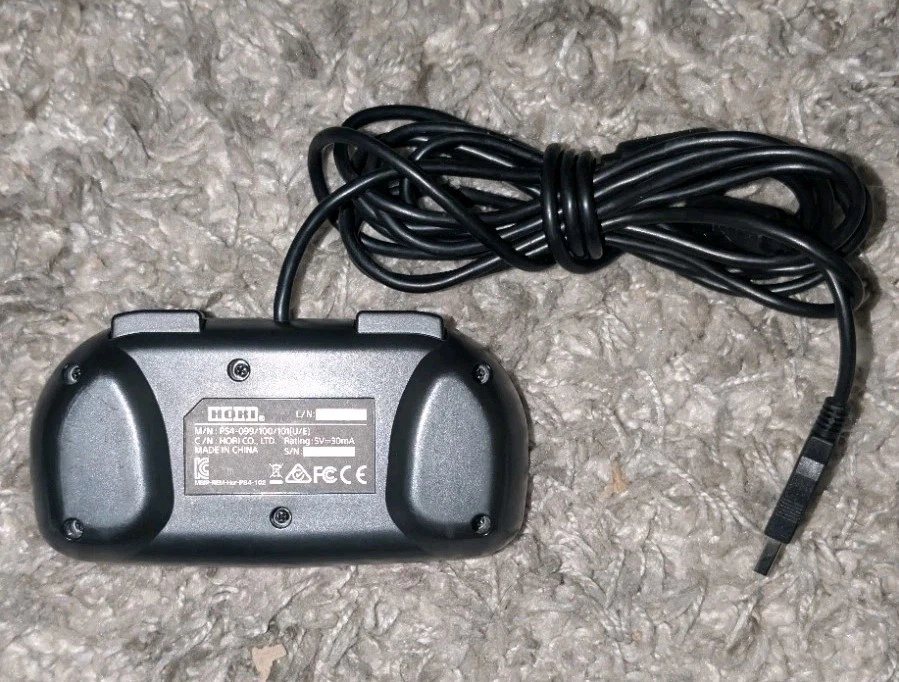 Controlador Gamepad Hori Mini con Cable (Rojo) para Sony PlayStation 4 / PS3 / PC – USB Foto 3 de 4