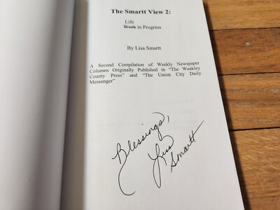 Lisa Smartt SIGNED The Smartt View 2 Life In Progress 1st Edition Soft Cover COA