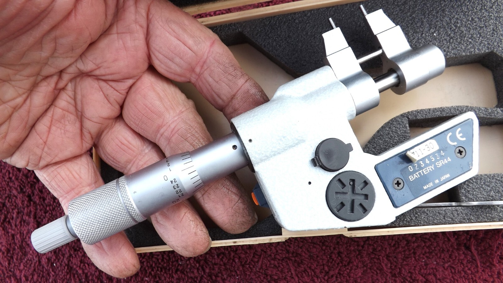 MITUTOYO *NEAR MINT!* 34571130 DIGITAL INSIDE MICROMETER! COSTS 614.