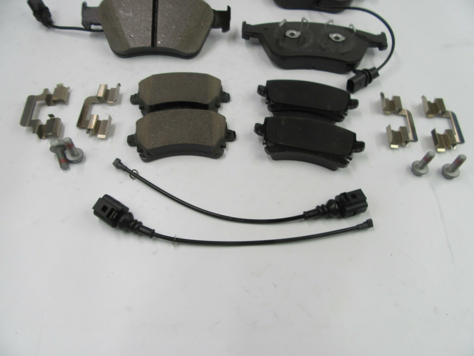 Bentley GT GTC Flying Spur V8 engine front & rear brake pads +FREE FILTER TopEur