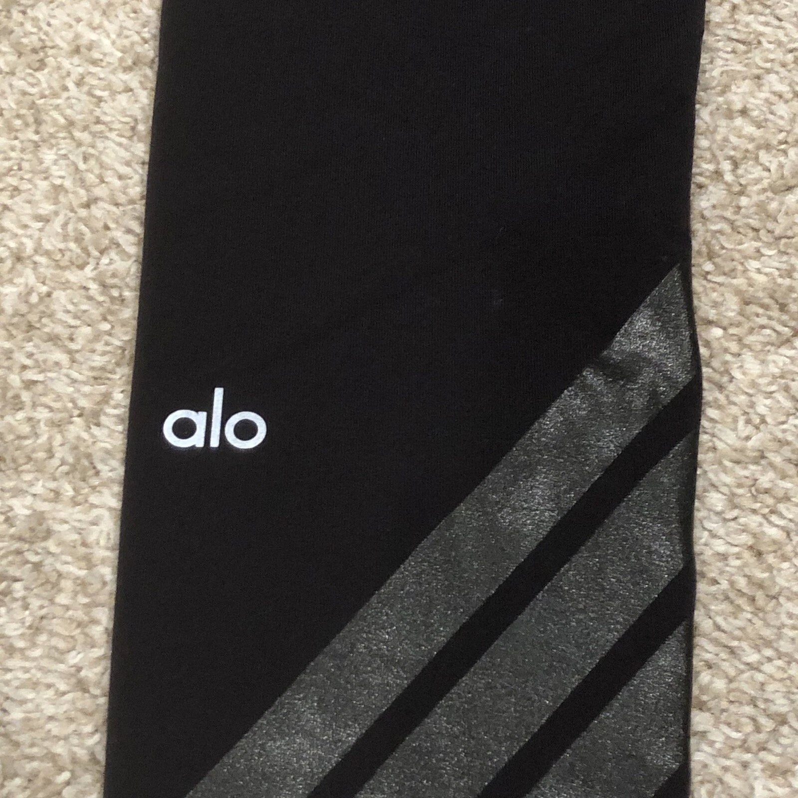 alo-yoga stripe detail activewear leggings