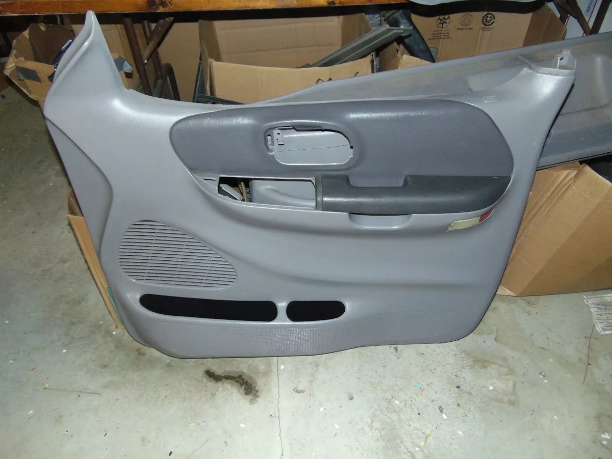 99 00 01 02 03 FORD F150 REGUAR CAB RIGHT PASSENGER POWER DOOR
