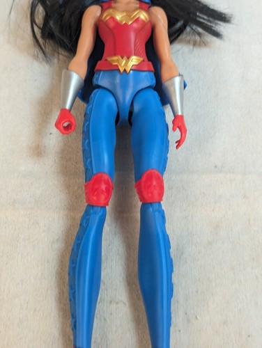 DC Superhero Girls Wonder Woman Diana 12" Action Figure Doll Cape Mattel 2015 - Picture 3 of 13