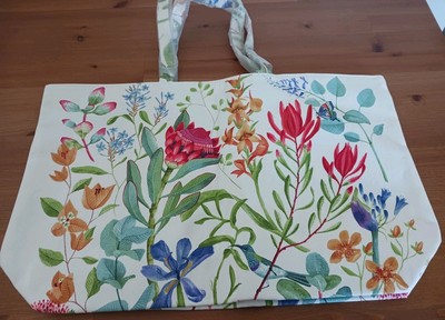NEW Este Lauder Womens Large Floral Spring Summer Flower Tote Bag NWOT
