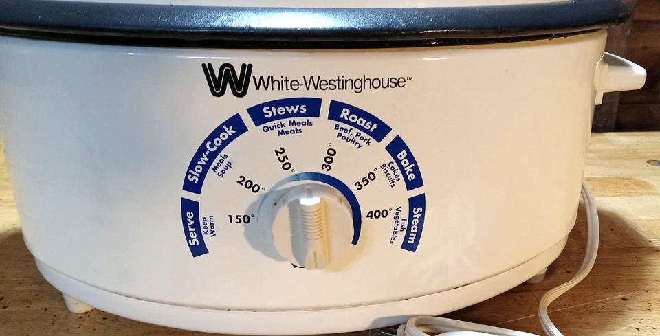 Tostador ovalado blanco de seis cuartos de galón Westinghouse WWOR6 de colección Foto 2 de 4