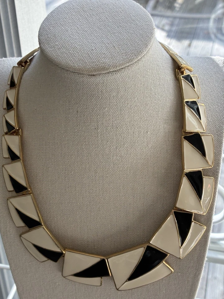 Enameled Black/White Statement Necklace Gold Tone - Image 3 of 4