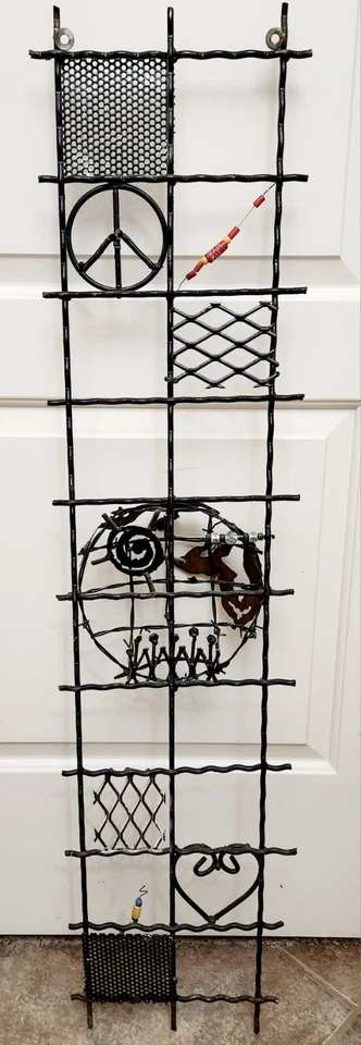 ESCULTURA DE PARED ABSTRACTA MODERNA BRUTALISTA DE MEDIADOS DE SIGLO Paz Mundial Firmada MCM Foto 2 de 4