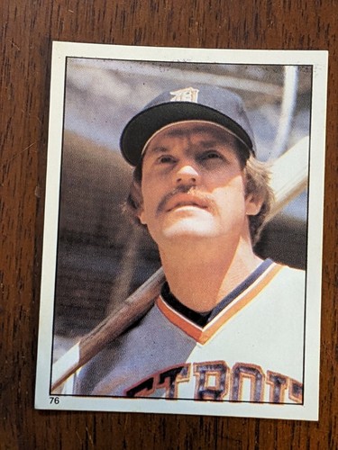 1981 Topps MLB Baseball Stickers #01 - #262 You Pick 50% off on 4 or more - Picture 153 of 474