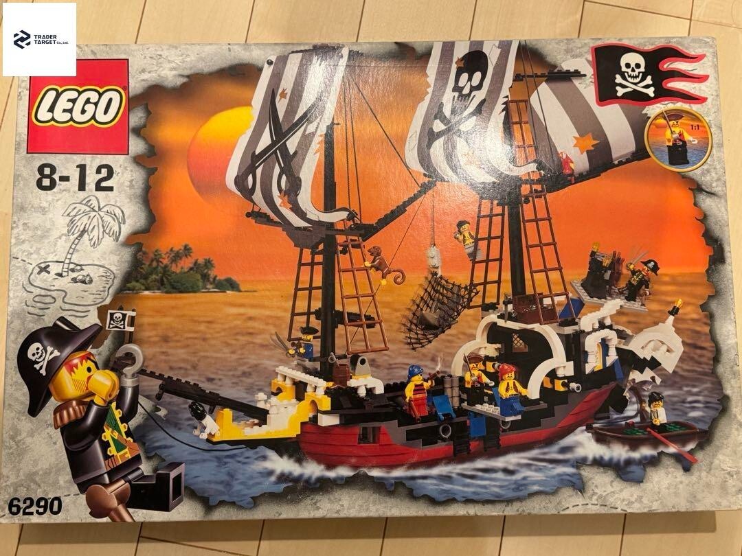 LEGO Pirates Pirate Battle Ship {Red Beard Runner Reissue
