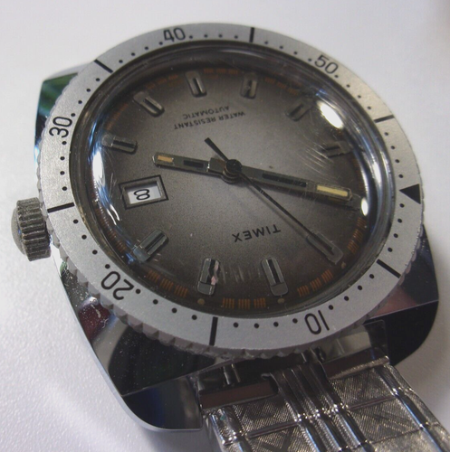 Timex automatic watch. Rotating bezel. 36mm. Flex bracelet. Pre-owned. - Picture 4 of 17