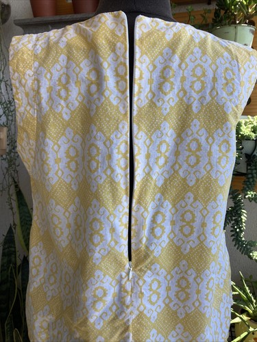 Batik Trusmi (BT) Women's S/M Sleeveless Blouse Casual Yellow Purple - Picture 8 of 12
