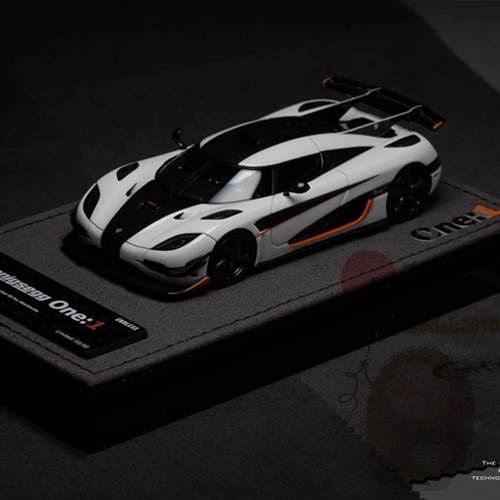 One:1 GRYNING 1:43 Koenigsegg ENDLESS Resin car Diecast Model Car Collection Toy - Picture 8 of 9