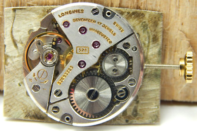 Vintage Longines 17 jewel 528 watch movement with gemmed dial and good balance