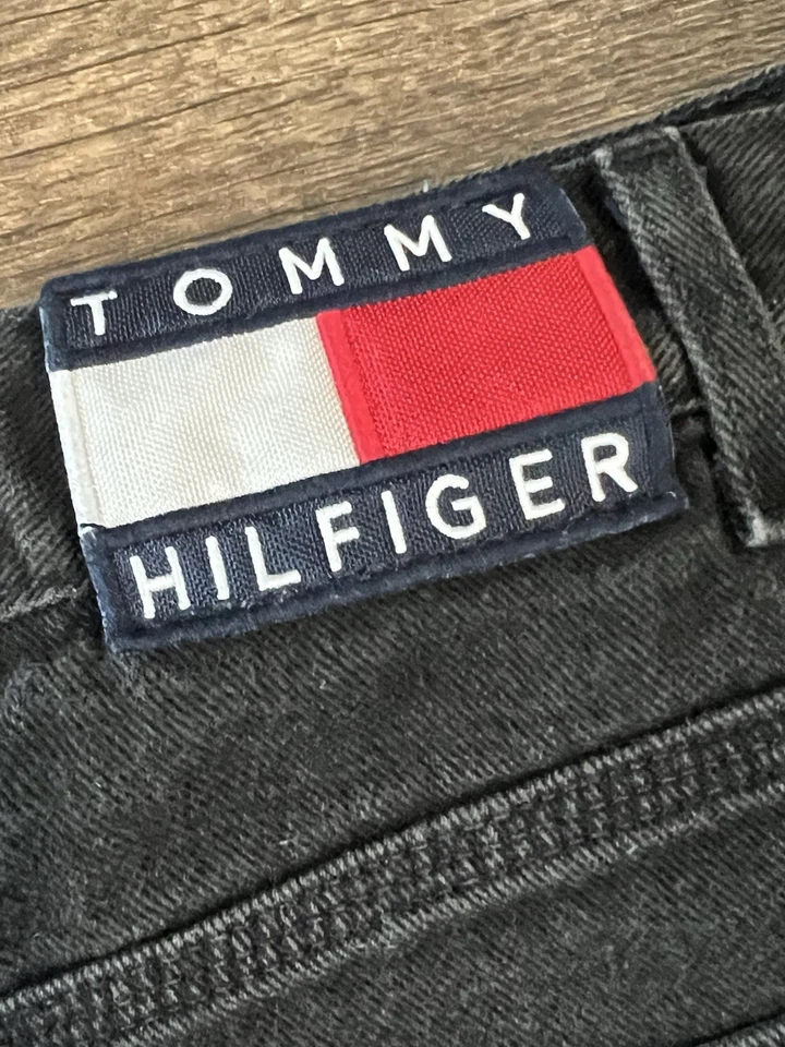 Vtg Tommy Hilfiger Faded Black Denim LOGO Carpenter Baggy Streetwear Shorts Y2K - Image 2 of 4