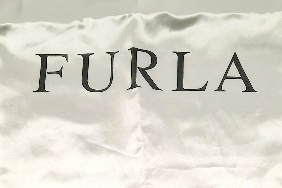 Nueva bolsa grande de almacenamiento/polvo Furla blanca satinada con cordón 23x19 Foto 3 de 3