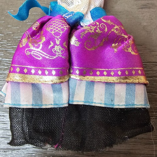 Mattel Ever After High Madeline Hatter Primer Capítulo Muñeca Vestido de Repuesto SOLO - Imagen 7 de 7