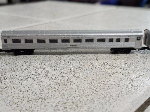 Marklin 81835 F7 Southern 6135 Locomotive Passenger Cars 5 Train Set Z Scale - Picture 12 of 19