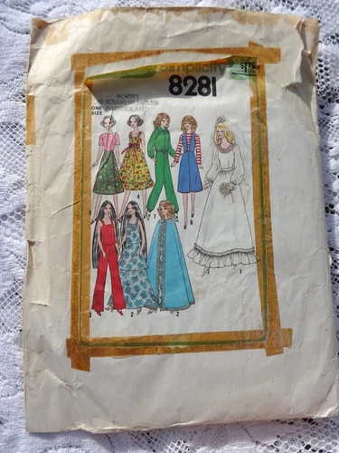 VINTAGE 1970's SIMPLICITY 8281 BARBIE CHER DOLL CLOTHES PATTERN COMPLETE