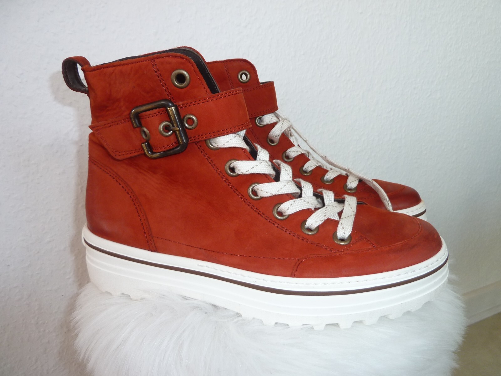 Bild 1 von 8