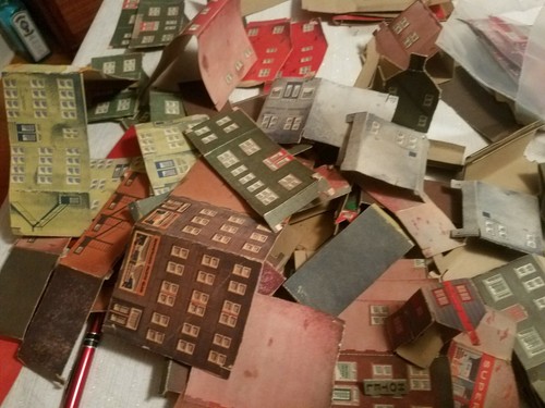 Vintage 3 Musketeers Boxes 1950's cut out town (MarsTown) Ephemera Paper toys - Picture 11 of 12