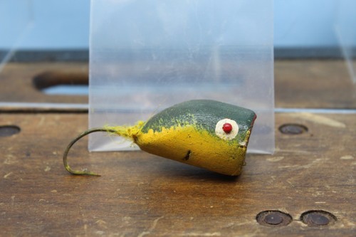Vintage Wood Fishing Lure - Picture 2 of 8