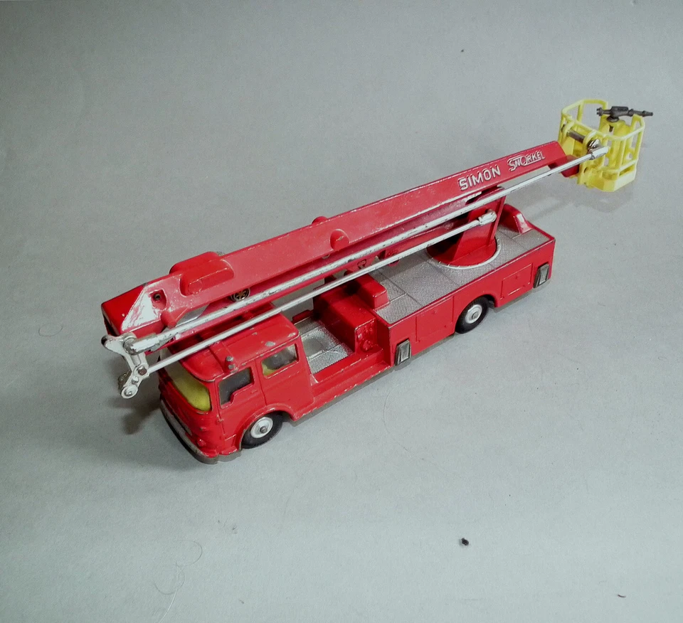 Corgi Major 1127 Simon Snorkel Bedford Feuerwehr Hebebühne SEHR SCHÖN - Bild 4 von 4