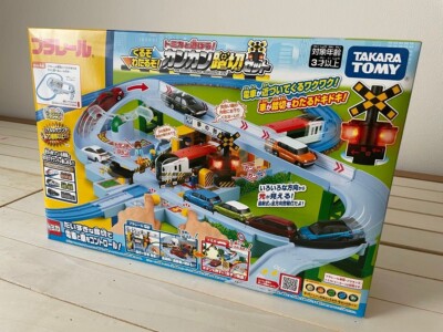 Takara Tomy Pla-rail Let's play with Tomica! Cancan railroad crossing set