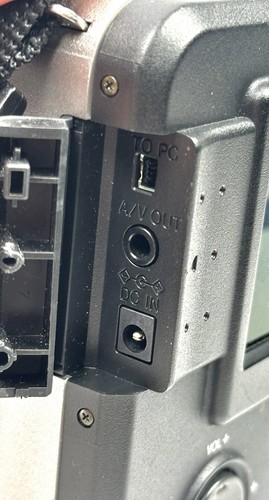 Panasonic PalmCam Super Disc 120MB 1.3 Megapixel Digital Camera - PV-SD4090 - Picture 19 of 24
