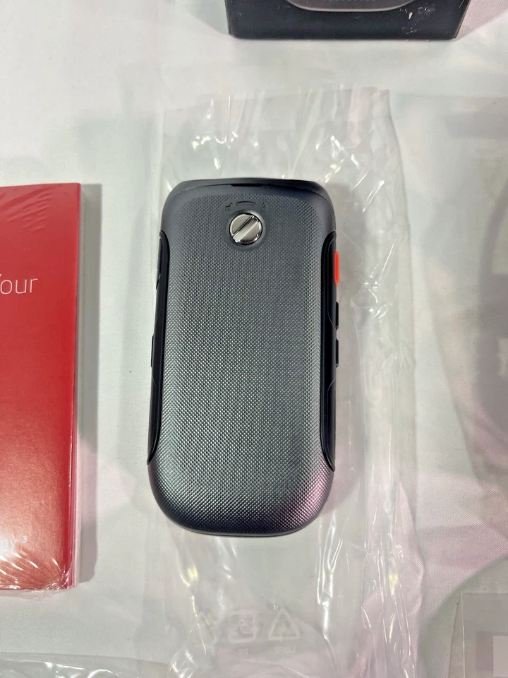 NIB - Vintage Samsung Convoy 3 U680 Gray Flip Phone Verizon Wireless SCH-U680 - Image 4 of 4